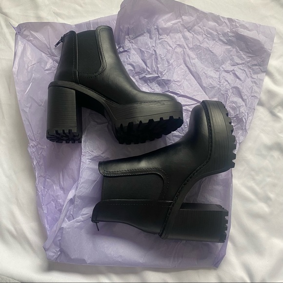 Madden Girl Shoes - NWT Madden Girl Platform Boots | US Women’s 7.5